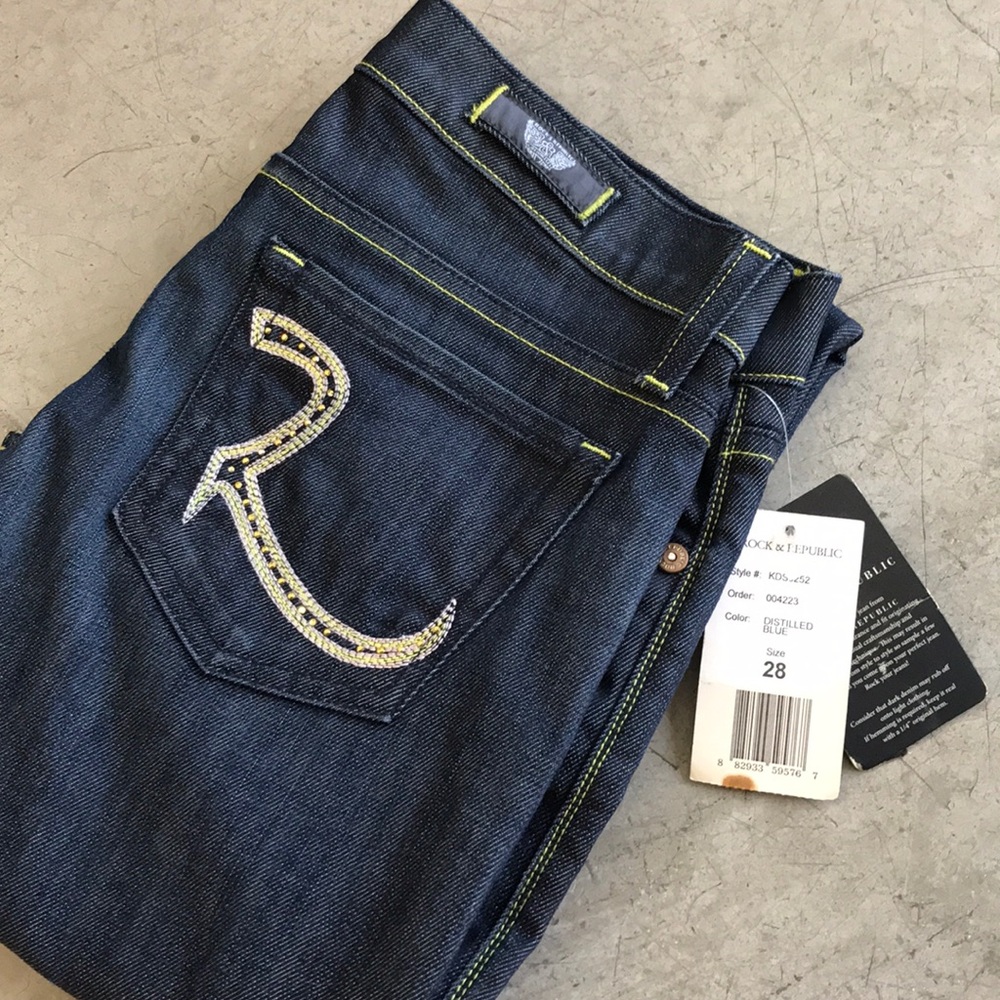 Rock & Republic Kasandra Neon Crystals size 28 New